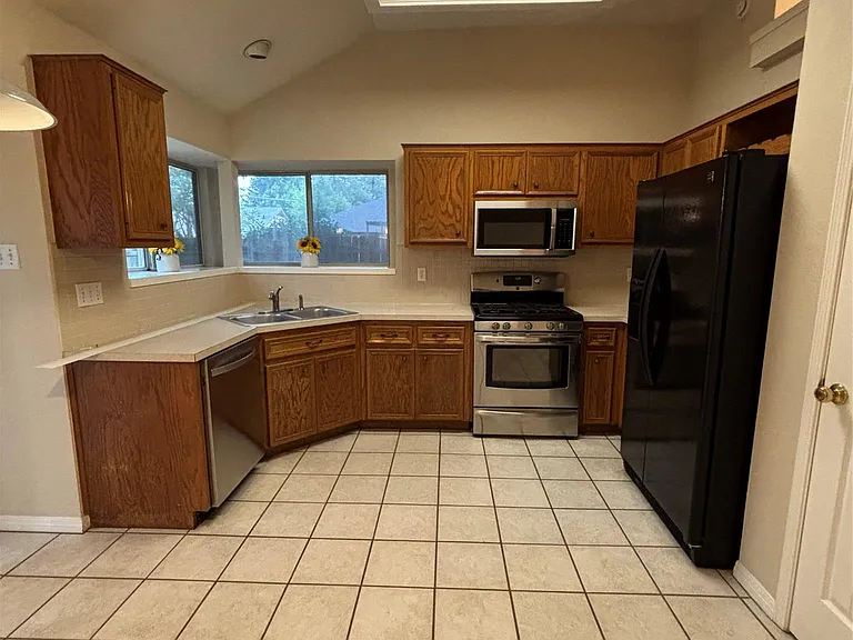 4500 Abelia Dr — Photo 16