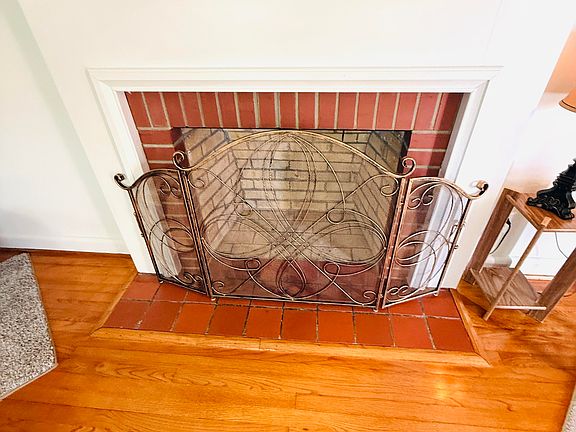 4th image of 101 Carolina Avenue