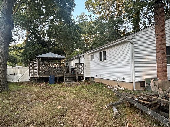 4th image of 255 Auborn Avenue