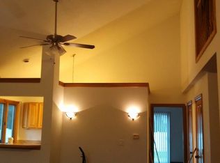 1013/1015 Empire Dr, Newark, OH 43055