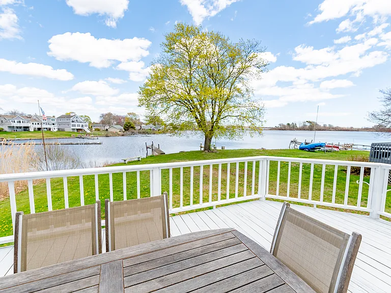 24 Shore Dr — Photo 26