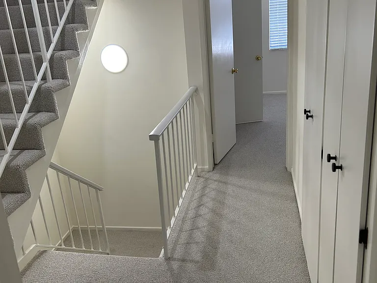 347 N Oakhurst Dr #5 — Photo 11