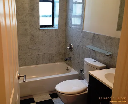 Rented by aptsandlofts.com | media 13