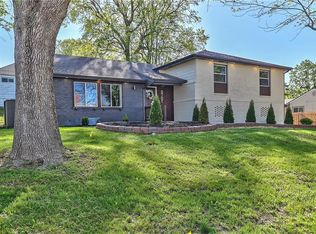 8701 Ward Pkwy, Kansas City, MO 64114