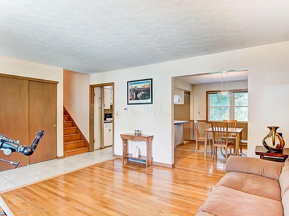 2nd image of 6168 Oakfield Dr E