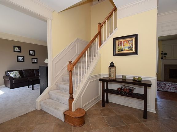 Welcoming Tiled Foyer