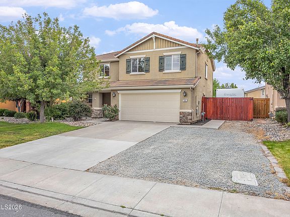 3rd image of 545 Pesaro Way