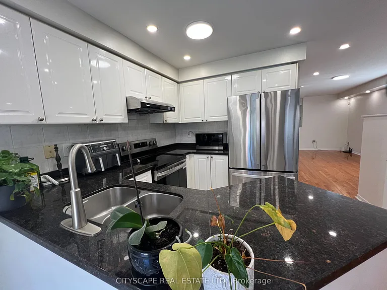 637 Dolly Bird Ln — Photo 9