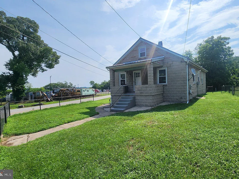 397 Oriole Ave