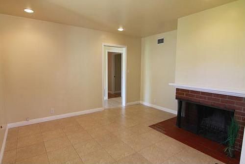 3rd image of 1421 E Eckerman Ave