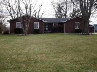 6690 Labo Rd, South Rockwood, MI 48179