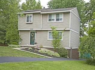 1208 Harvest Ct, Bridgeville, PA 15017