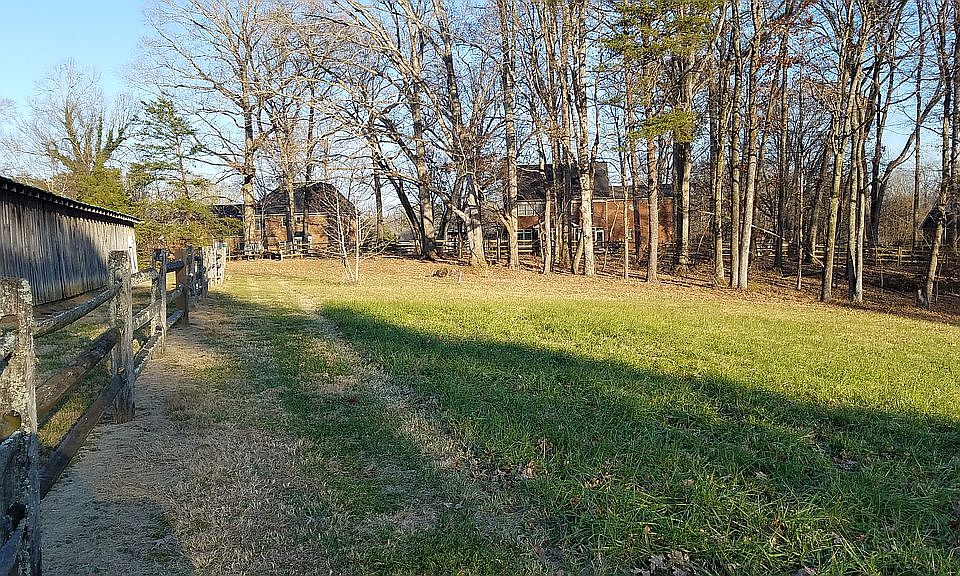 2nd image of 6108 Gwynedd Rd