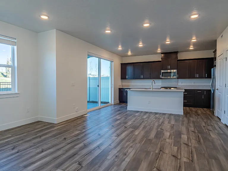8238 W Fern St — Photo 4