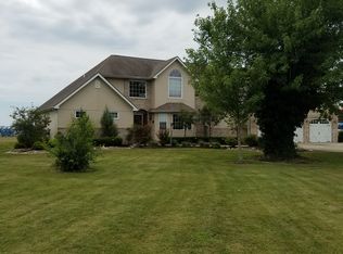 1462 W Dubois Rd, Du Bois, IL 62831