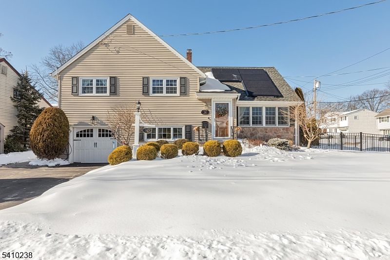 1st image of 30 Carolina St