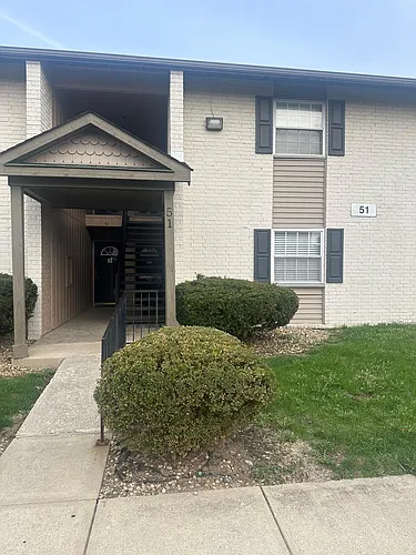 51 Port Robert Dr #B Photo 1