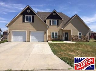 2112 Lauren Ln, Junction City, KS 66441