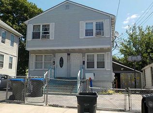 11 Brush Hill Rd, Providence, RI 02909