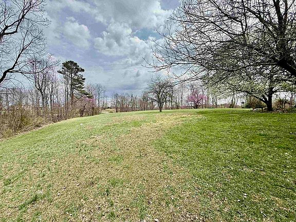 4th image of 1755 Tombleson Run Rd