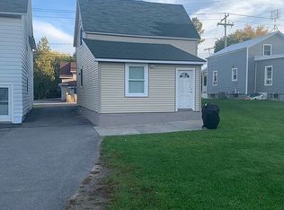 56 Burrstone Rd, New Hartford, NY 13413