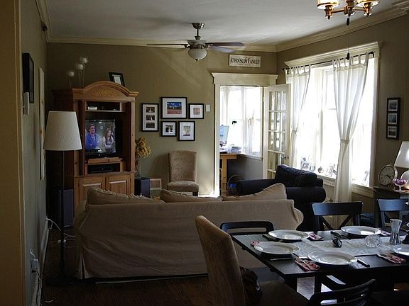 4th image of 2122 W Ainslie St APT 3