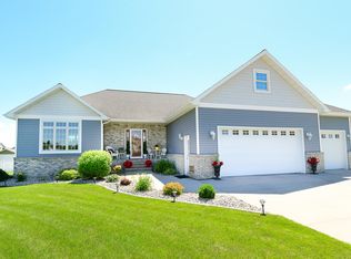 604 13th St SE, East Grand Forks, MN 56721