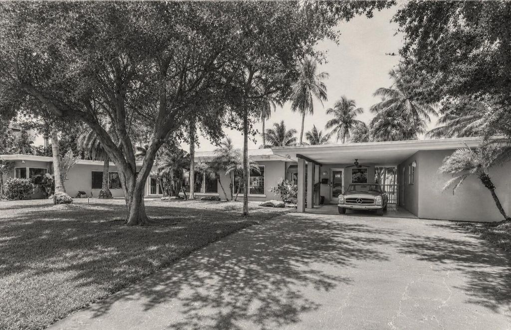 2605 N RIVERSIDE Drive, photo 6