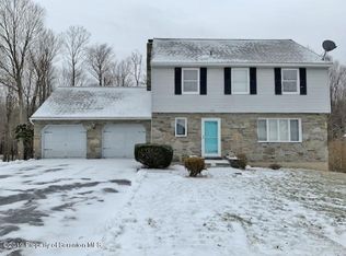 112 Fox Run Cir #L-8, Clarks Summit, PA 18411