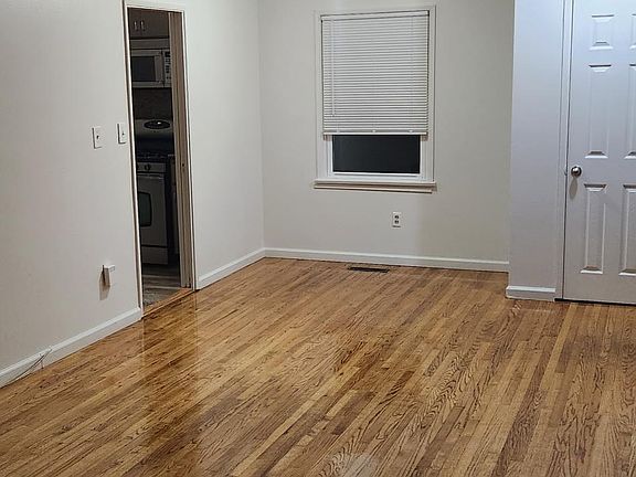 5th image of 5416 Geneva Ave