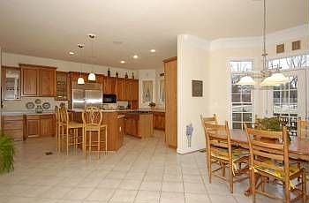 5th image of 9827 Mill Run Dr