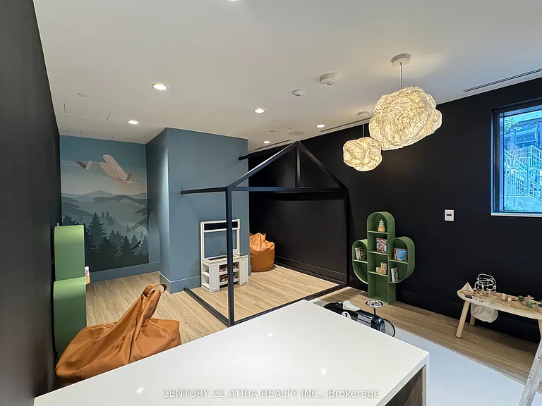 115 Denison Ave #402 — Photo 25