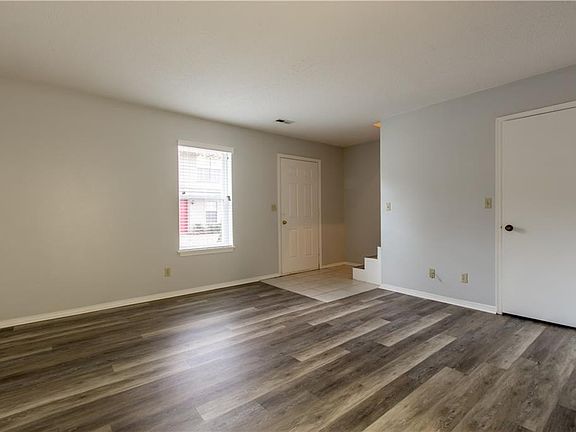 5th image of 2610 E Kantz Dr