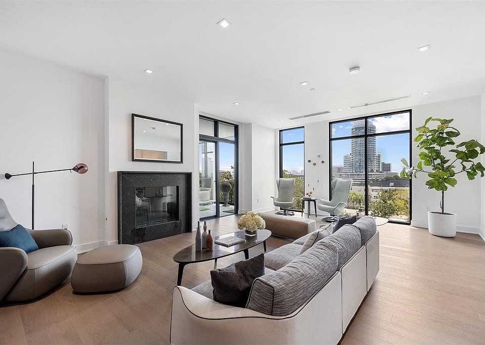 1st image of 2710 Steel St #505