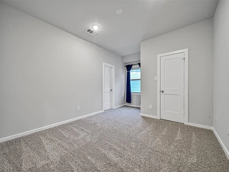 104 Red Cascade Ct — Photo 25