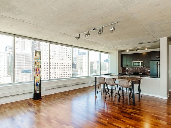 4th image of 611 S Wells St #1703