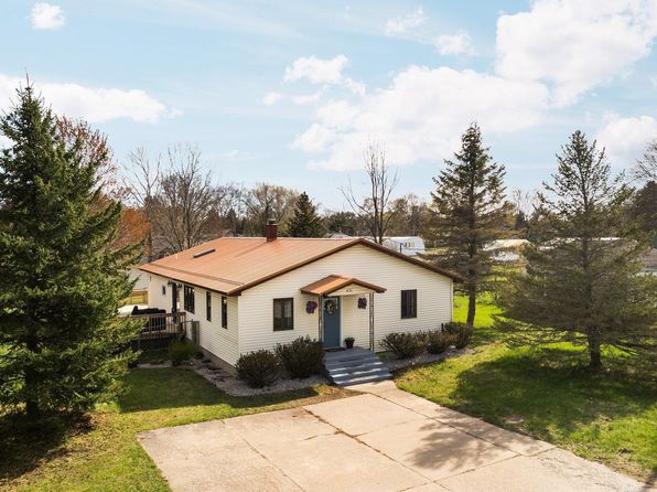431 E Bittner Ave, Reed City, MI 49677