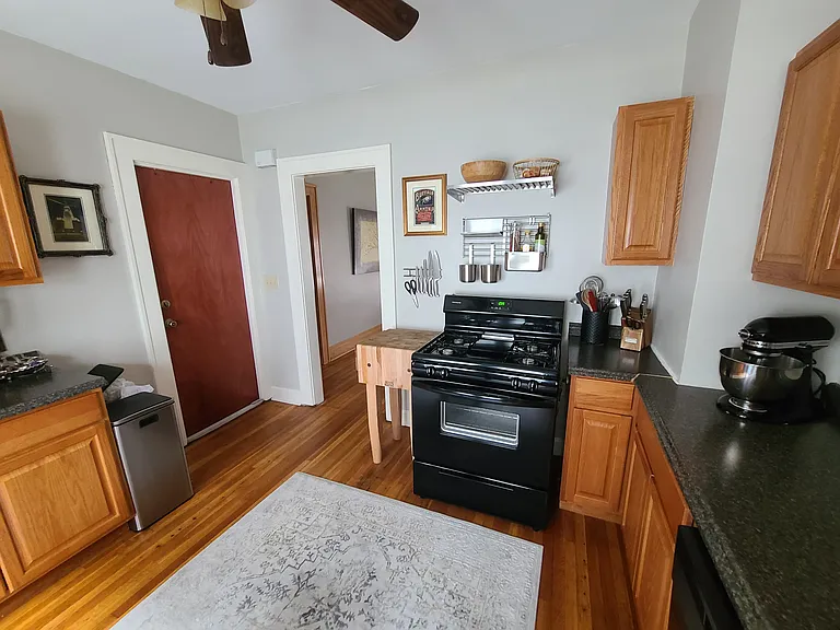 58 Henley Rd — Photo 7
