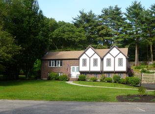 23 Cedar Acres Ln, Cohasset, MA 02025