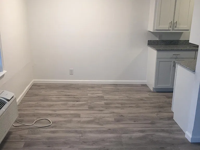 204 W Dorcus St #1 — Photo 4