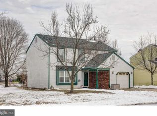 101 Robins Run E, Swedesboro, NJ 08085