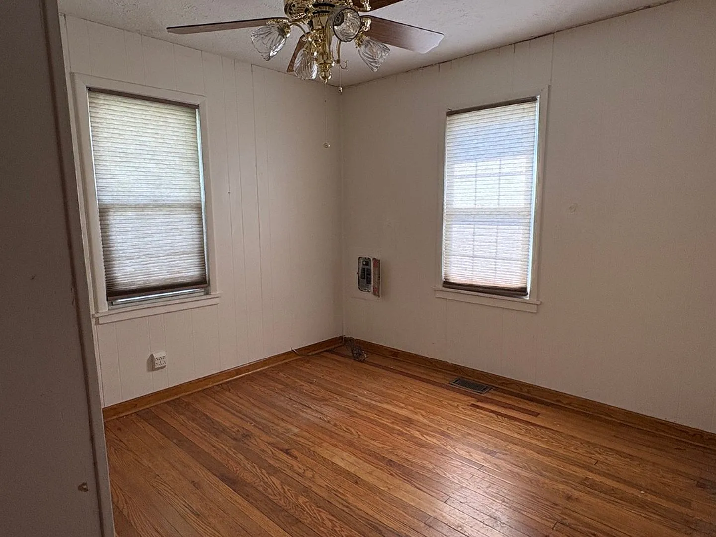 Southside Location — Photo 3