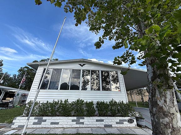 2nd image of 316 Pineview Dr