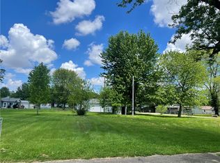 608 E Jefferson Ave, Casey, IL 62420
