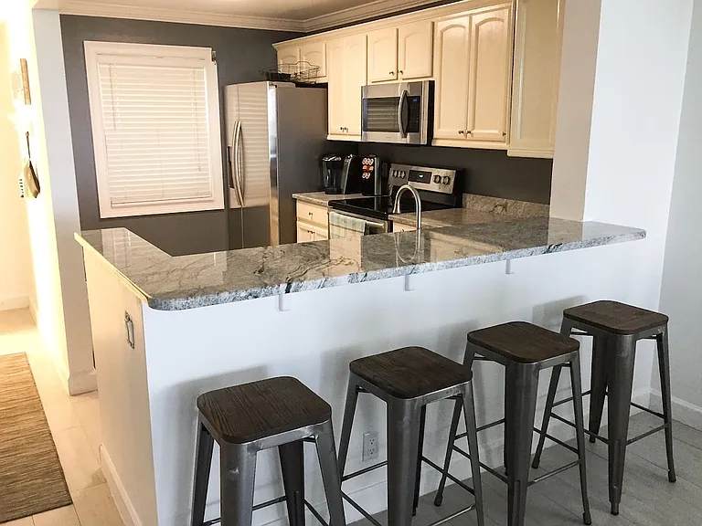 7370 S Ocean Dr #211B — Photo 3