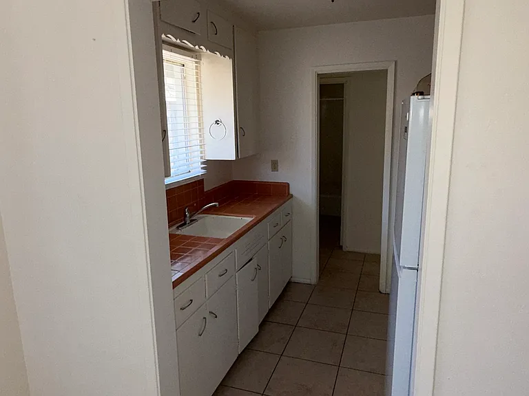 4425 N 8th Ave #3C — Photo 10