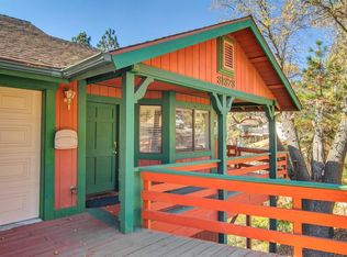 31373 Deer Lick Ln, Running Springs, CA 92382