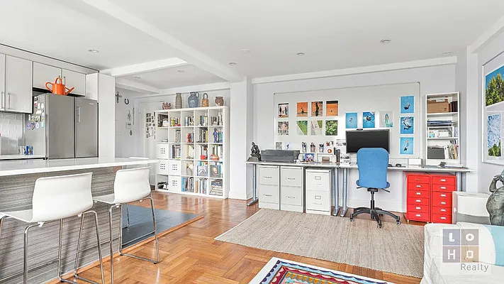 Living room, photo 4