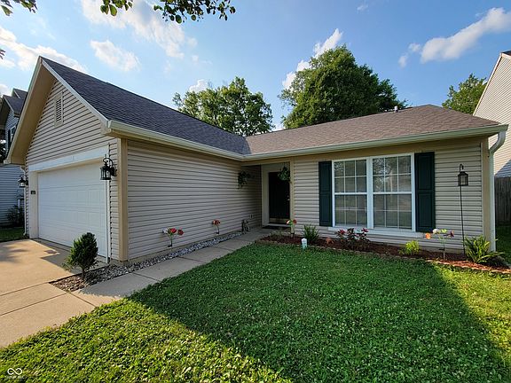 4th image of 3344 Montgomery Dr
