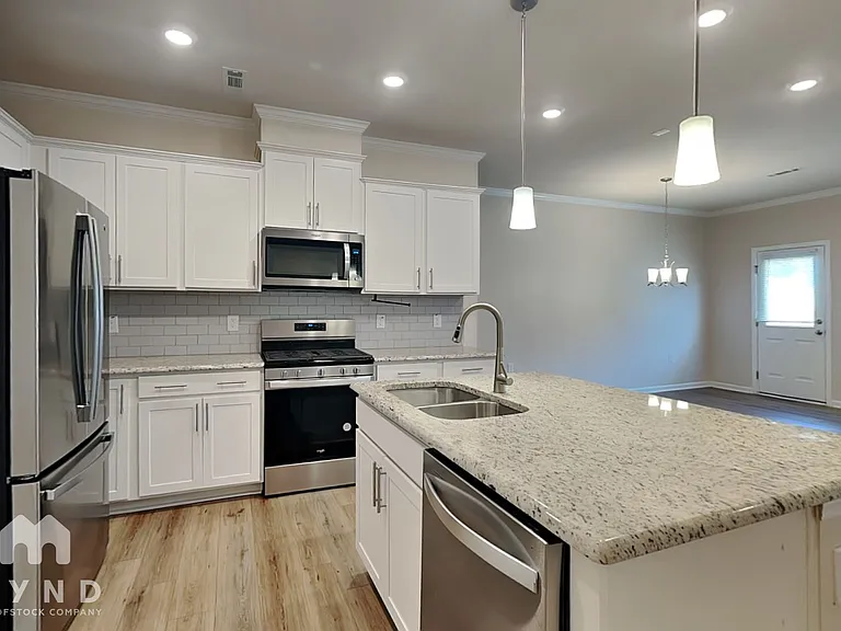 845 Falls Grove Trl — Photo 5